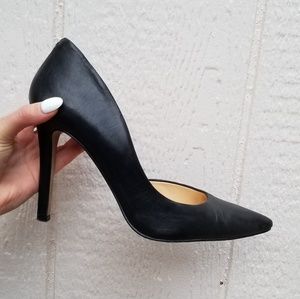 Point toe heels